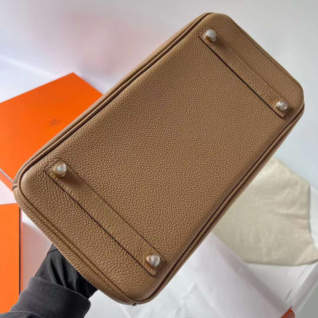 Hermès（爱马仕）Birkin 铂金包 Togo皮 0M 奶茶色 金扣 30cm 全手工蜡线缝制 Ghw