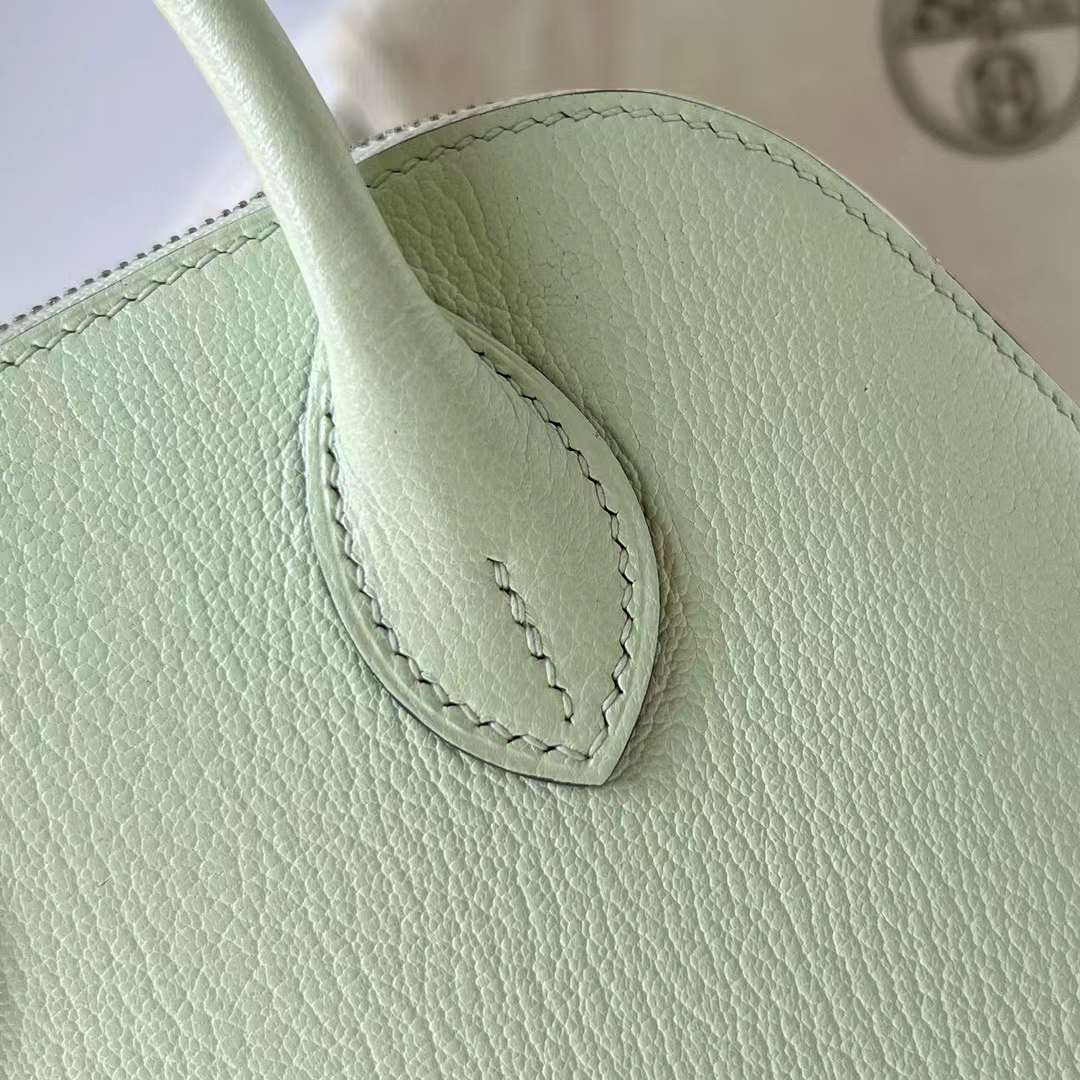 Hermès（爱马仕）Mini Bolide 迷你保龄球包 Chevre 山羊皮 0S 气泡绿 银扣 19cm 全手工蜡线缝制 Phw