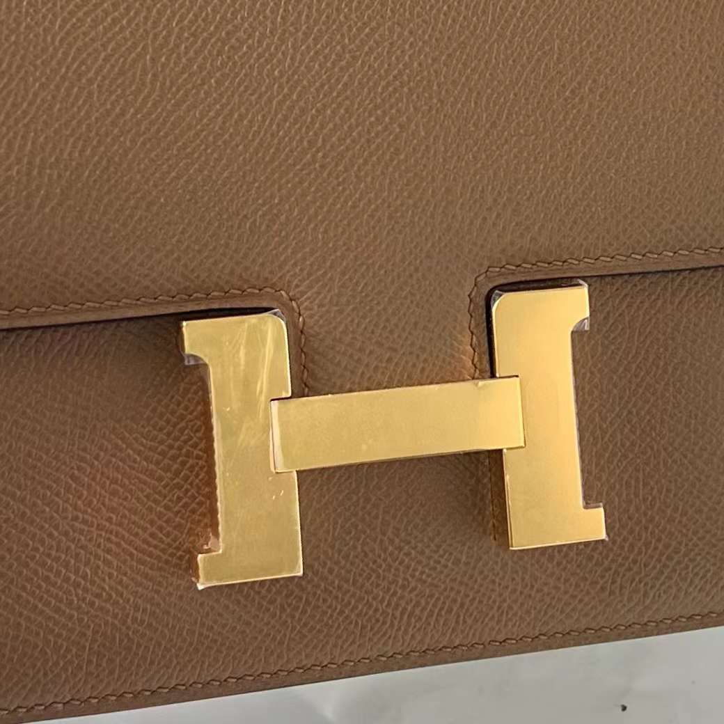 Hermès（爱马仕）Constance 空姐包 Epsom 3G 栗子棕 金扣 19cm 全手工蜡线缝制 ghw
