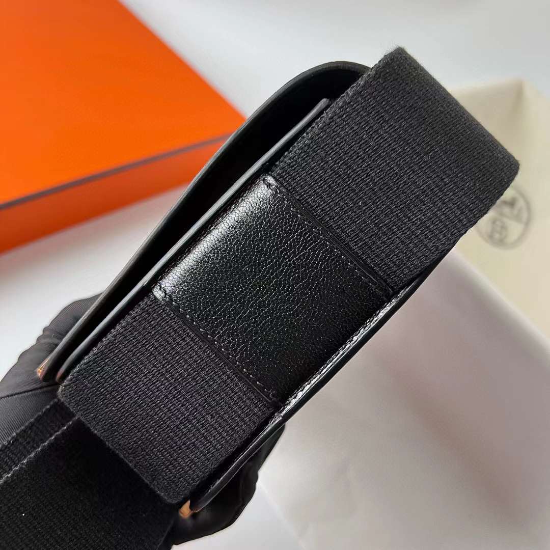 Hermès（爱马仕）Geta Chevre 进口山羊皮 Ck89 黑色 金扣 20cm 全手工蜡线缝制 Ghw