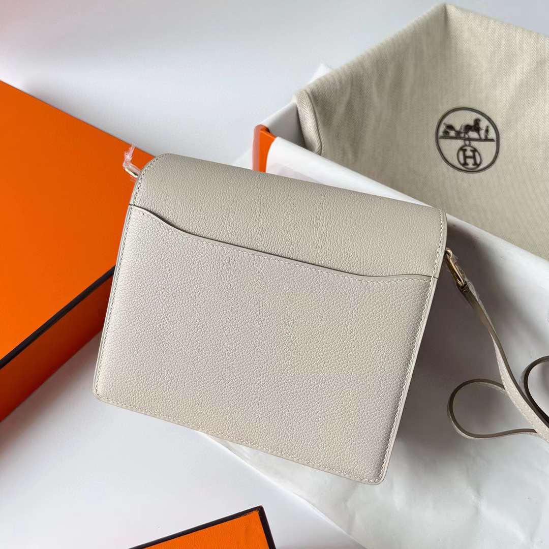 Hermès（爱马仕）Roulis 猪鼻子 Evercolor Ck10 奶昔白 Craie 浅金扣 18cm 全手工蜡线缝制