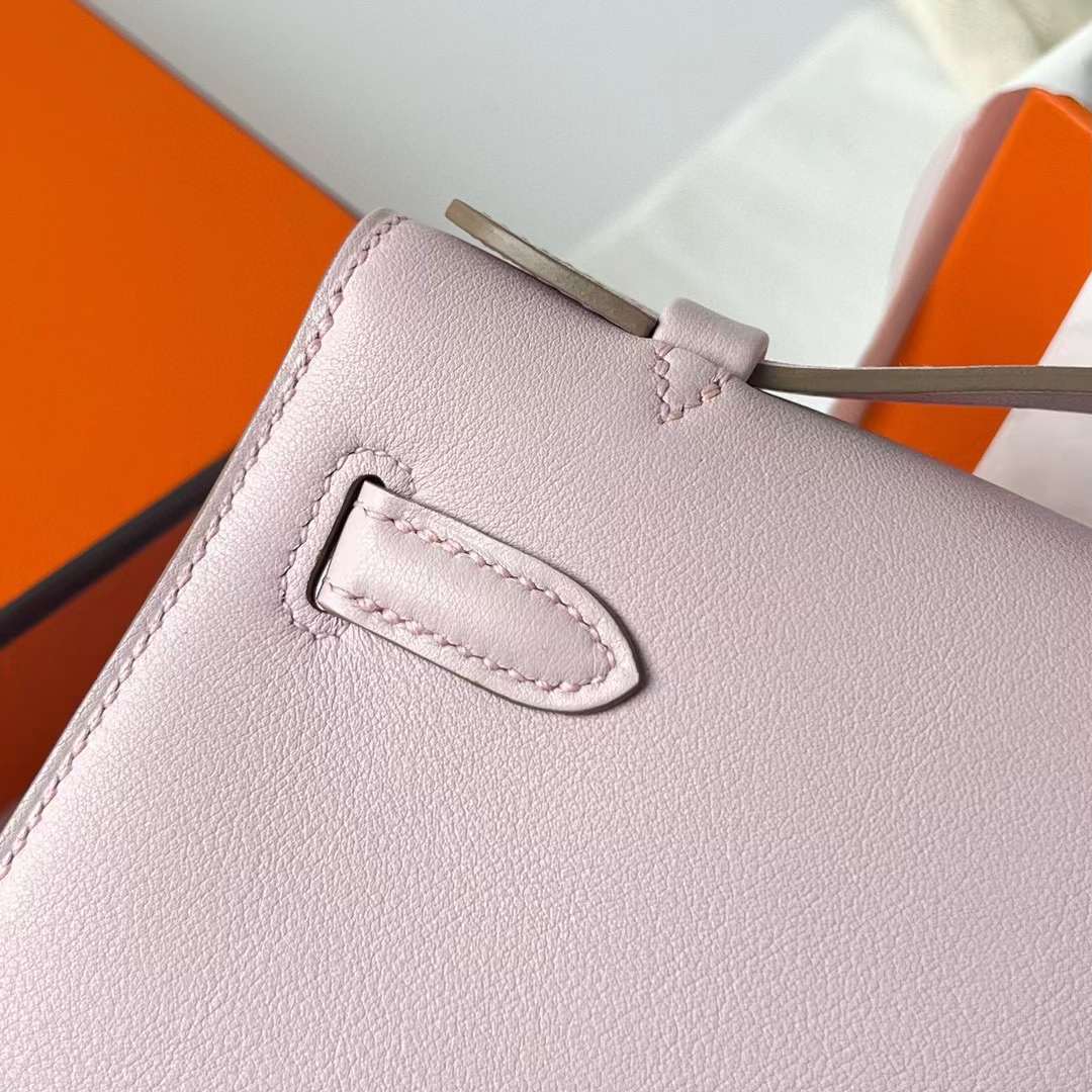 Hermès（爱马仕）Mini Kelly Pochette Swift皮 09 梦幻粉紫 银扣 22cm 全手工蜡线缝制 Phw