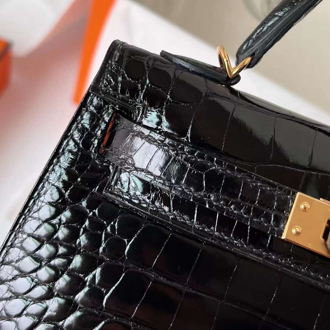 Hermès（爱马仕）Mini Kelly 迷你凯莉 亮面美洲鳄 Shiny Alligator Crocodile Ck89 黑色 金扣 22cm 全手工蜡线缝制 Ghw