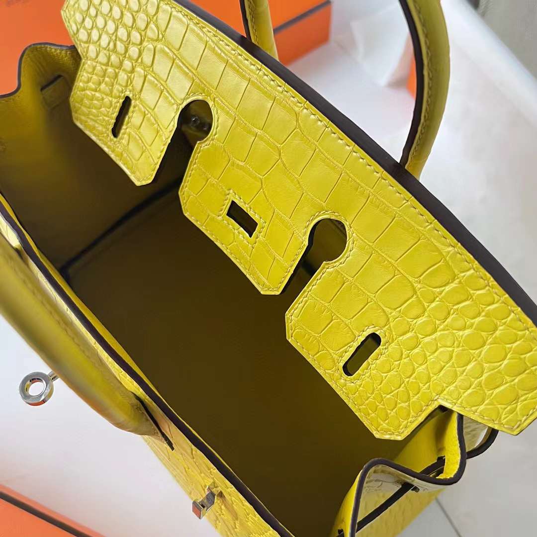 Hermès（爱马仕）Birkin 铂金包 雾面美洲鳄 Matte Alligator Crocodile M9 金盏花黄 银扣 25cm 全手工蜡线缝制 Phw