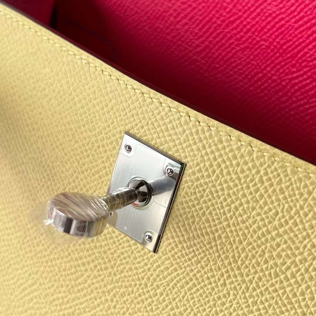 Hermès（爱马仕）Mini Kelly Pochette Epsom Hss 多拼色 9R 柠檬黄 拼 1Z 小鸡黄 拼 P3 北方蓝 拼 U4 丝绒绿 拼 9J 火焰橙 拼 E5 糖果粉 拼 T0 雾蓝色 银扣 22cm