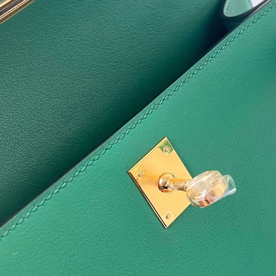 Hermès（爱马仕）Mini Kelly Pochette Swift皮 U4 丝绒绿 金扣 22cm 全手工蜡线缝制 Ghw