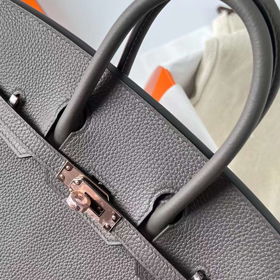 Hermès（爱马仕）Birkin 铂金包 Togo 顶级小牛皮 8F 锡器灰 玫瑰金扣 25cm 全手工蜡线缝制 Rghw