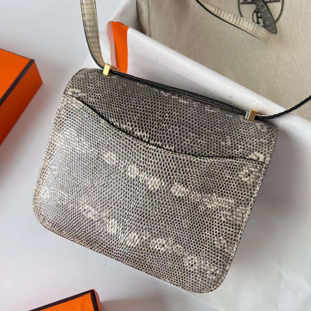 Hermès（爱马仕）Constance 康斯坦斯 Lizard 进口蜥蜴皮 01 自然色 金扣 19cm 全手工蜡线缝制 Ghw