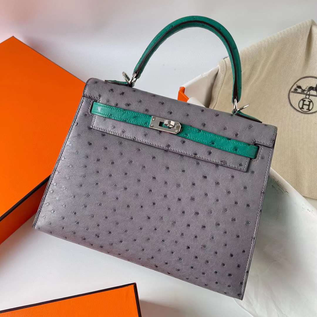 Hermès（爱马仕）Kelly 凯莉包 Ostrich 鸵鸟皮 Ck82 玛瑙灰 拼 U4 丝绒绿 银扣 25cm 顶级工艺 全手工缝制 Phw