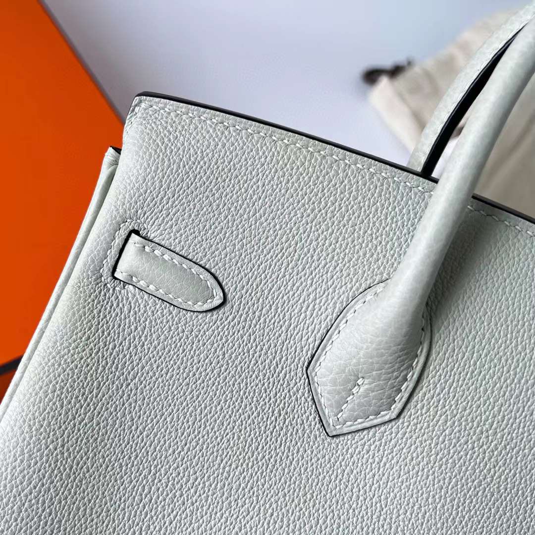 Hermès（爱马仕）Birkin 铂金包 Togo 进口小牛皮 0W 水晶灰 金扣 25cm 全手工蜡线缝制 Ghw