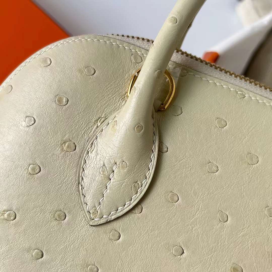 Hermès（爱马仕）Bolide 保龄球包 Ostrich 进口鸵鸟皮 3C 羊毛白 金扣 25cm 全手工蜡线缝制 Ghw
