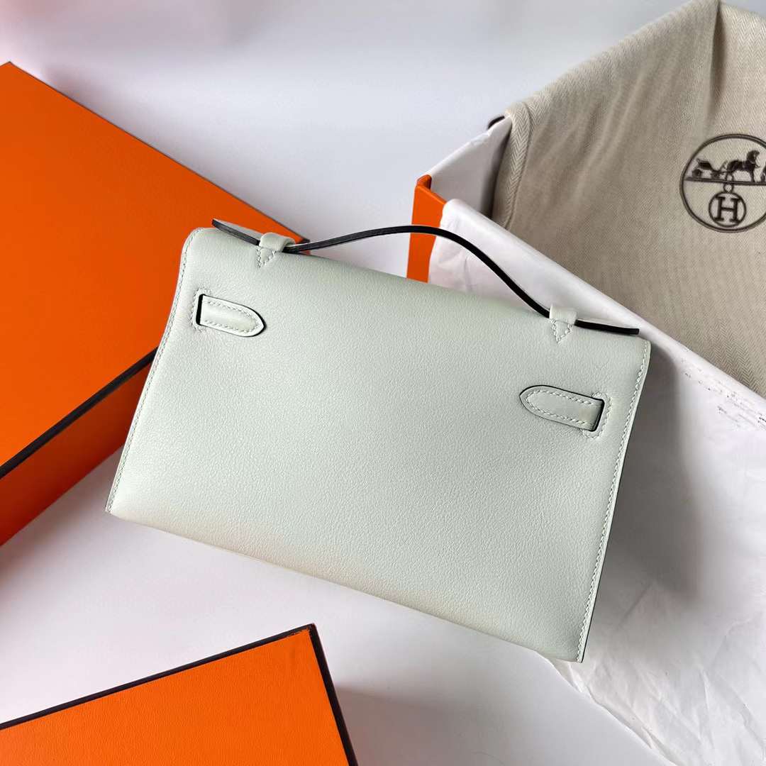 Hermès（爱马仕）Mini Kelly Pochette Swift 0S 气泡绿 银扣 22cm 全手工蜡线缝制 Phw