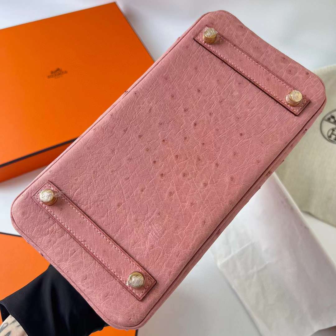 Hermès（爱马仕）Birkin 铂金包 Ostrich 进口鸵鸟皮 Ck94 陶瓷粉 金扣 25cm 全手工蜡线缝制 Ghw