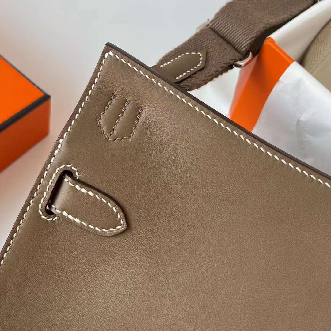 Hermès（爱马仕）Mini Jypsiere 迷你 吉普赛 Swift Ck18 大象灰 银扣 23cm 全手工蜡线缝制 Phw