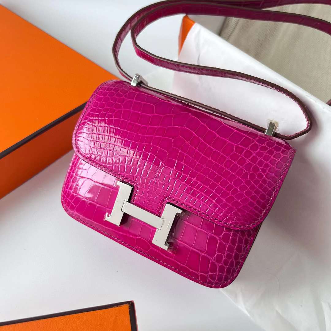Hermès（爱马仕）Constance 空姐包 亮面美洲鳄鱼皮 Shiny Alligator Crocodile J5 天方夜谭粉紫 银扣 14cm 全手工蜡线缝制 Phw