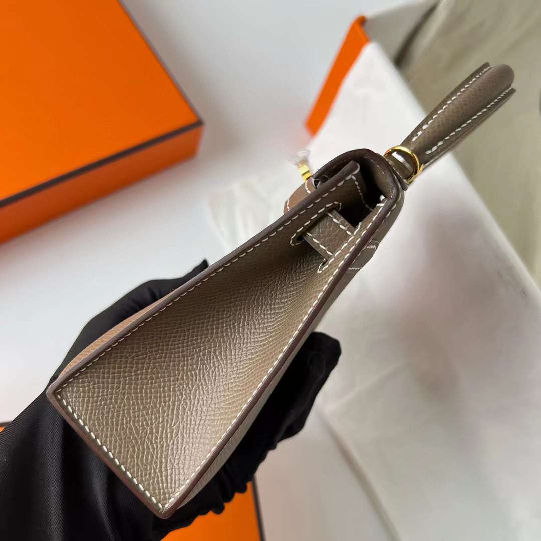 Hermès（爱马仕）Mini Kelly 迷你凯莉 Epsom Ck18 大象灰 金扣 19cm 全手工蜡线缝制 Ghw