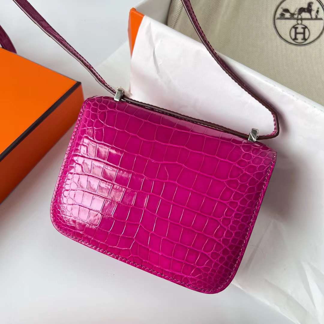 Hermès（爱马仕）Constance 空姐包 亮面美洲鳄鱼皮 Shiny Alligator Crocodile J5 天方夜谭粉紫 银扣 14cm 全手工蜡线缝制 Phw