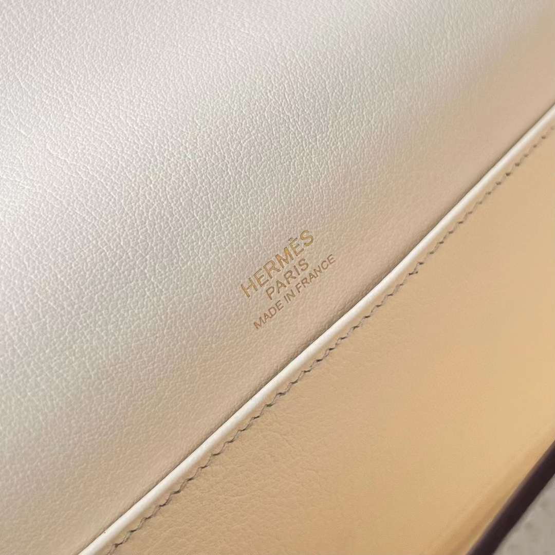 Hermès（爱马仕）Geta 木屐包 Chevre 进口山羊皮 I2 奶油白 金扣 20cm 全手工蜡线缝制 Ghw
