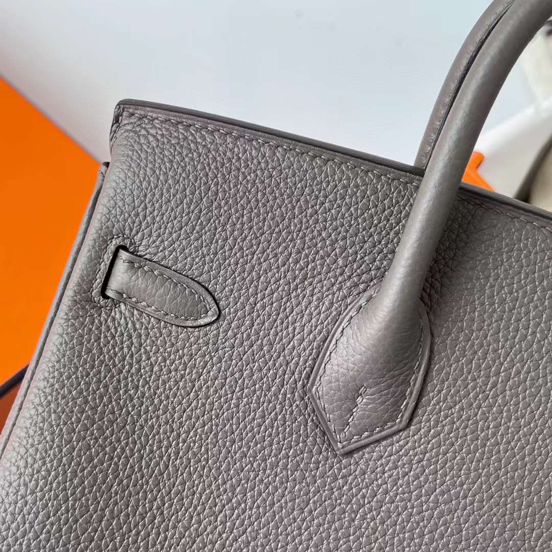 Hermès（爱马仕）Birkin 铂金包 Togo 进口德国小牛皮 8F 锡器灰 银扣 25cm 全手工蜡线缝制 Phw