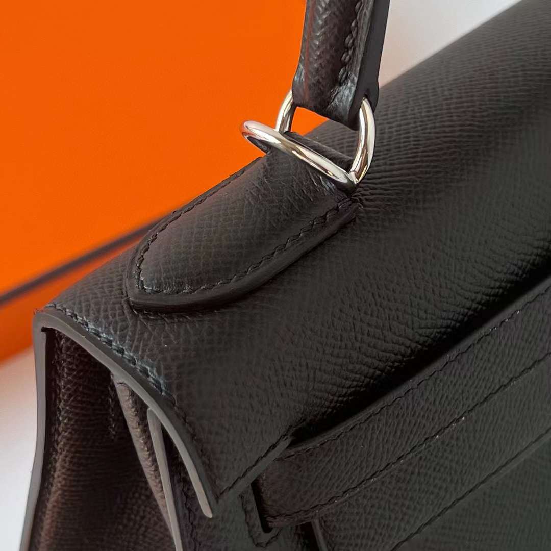 Hermès（爱马仕）Kelly 凯莉包 Epsom Ck89 黑色 银扣 28cm 全手工蜡线缝制 Phw
