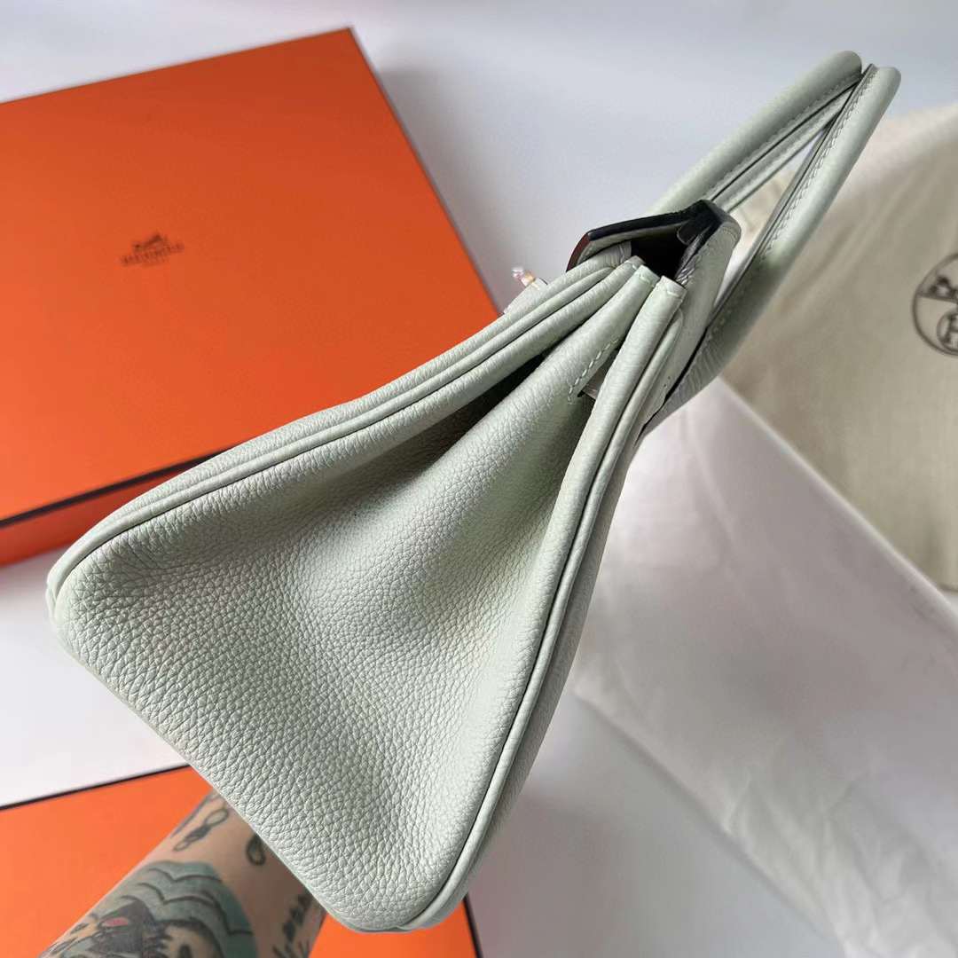 Hermès（爱马仕）Birkin 铂金包 Togo 进口小牛皮 0W 水晶灰 金扣 25cm 全手工蜡线缝制 Ghw
