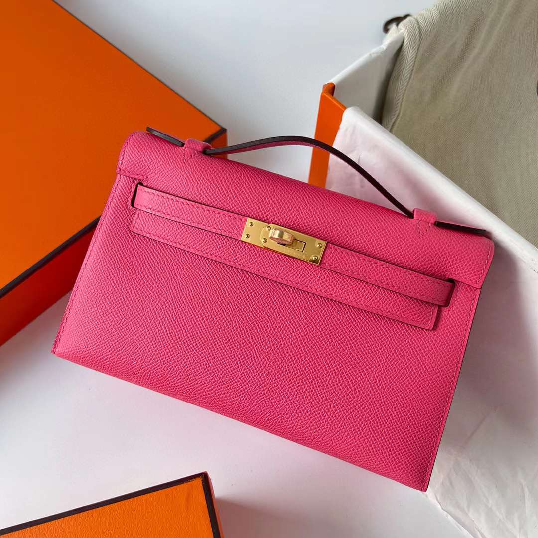 Hermès（爱马仕）Mini Kelly Pochette Epsom 8W 新唇膏粉 金扣 22cm 全手工蜡线缝制 Ghw