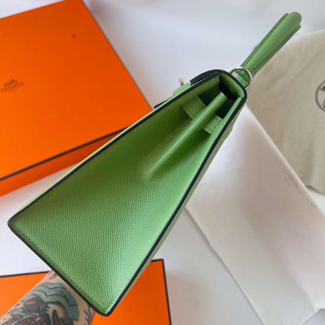 Hermès（爱马仕）Kelly 凯莉包 Epsom i3 牛油果绿 金扣 25cm 全手工蜡线缝制 Phw