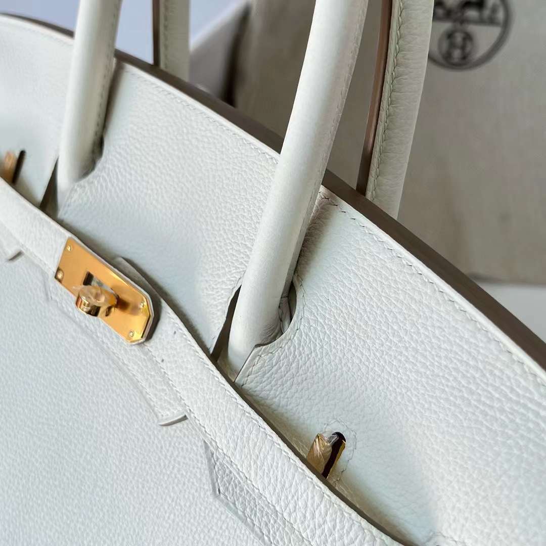 Hermès（爱马仕）Birkin 铂金包 Togo 进口小牛皮 0T 蘑菇白 金扣 30cm 全手工蜡线缝制 Ghw