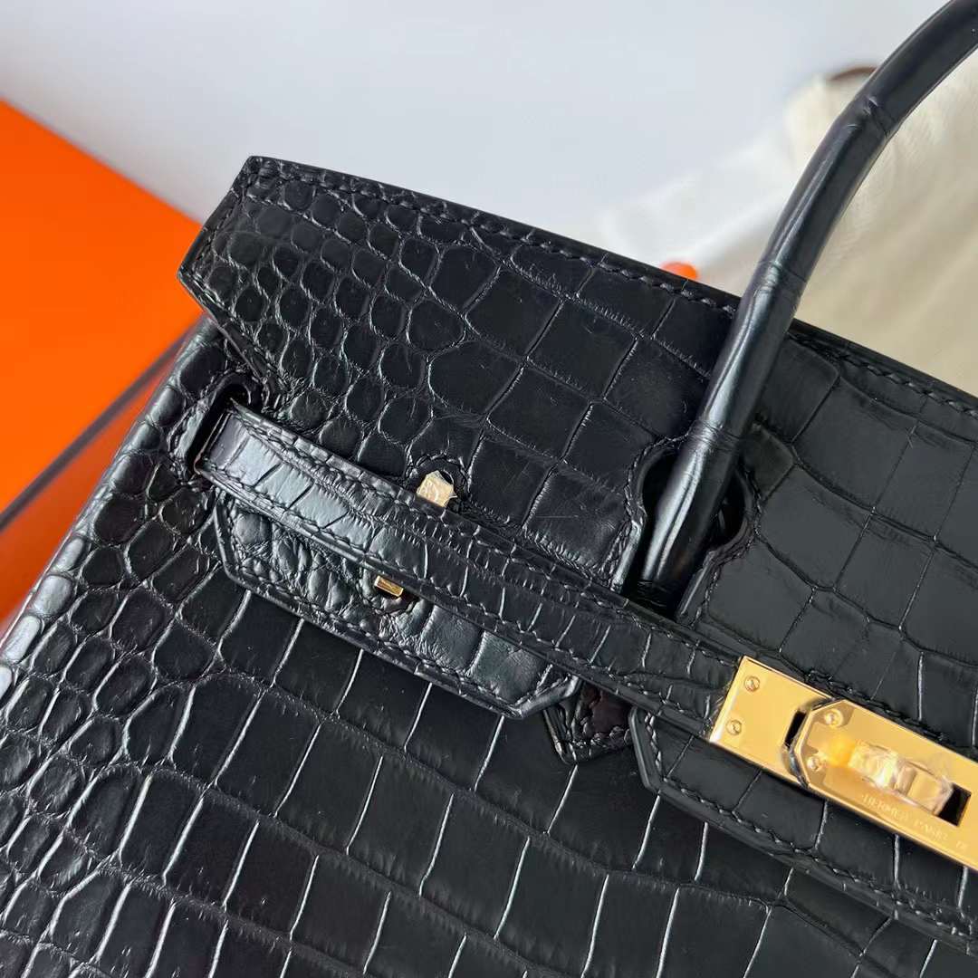 Hermès（爱马仕）Birkin 铂金包 雾面倒v澳洲湾鳄 Matte Porosus Crocodile Ck89 黑色 金扣 25cm 全手工蜡线缝制 Ghw