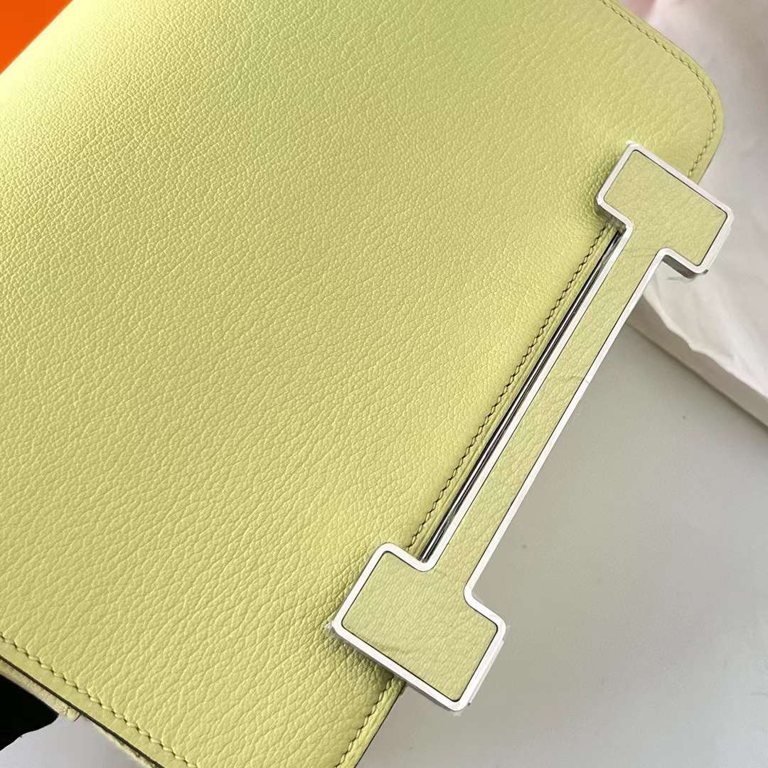 Hermès（爱马仕）Geta 木屐包 Chevre 进口山羊皮 R9 嫩芽黄 银扣 20cm 全手工蜡线缝制 Phw