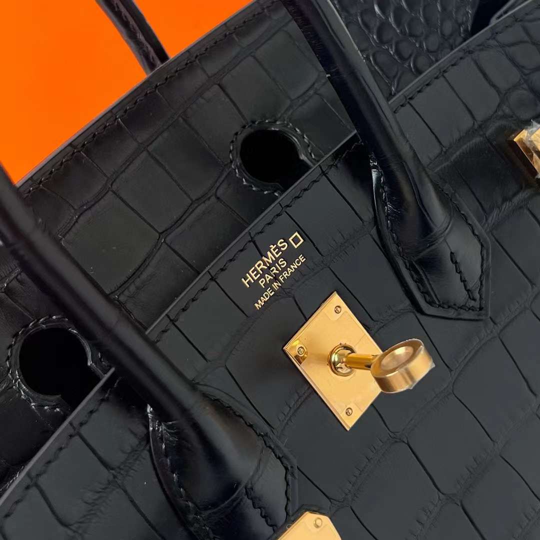 Hermès（爱马仕）Birkin 铂金包 雾面美洲鳄鱼皮 Matte Alligator Crocodile Ck89 黑色 金扣 25cm 全手工蜡线缝制 Ghw