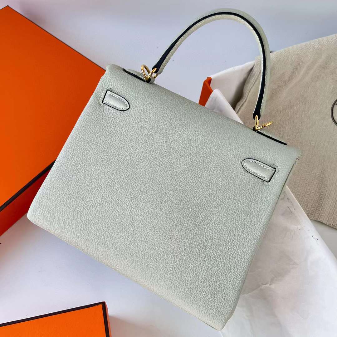Hermès（爱马仕）Kelly 凯莉包 Togo 进口小牛皮 0W 水晶灰 金扣 25cm 全手工蜡线缝制 Ghw
