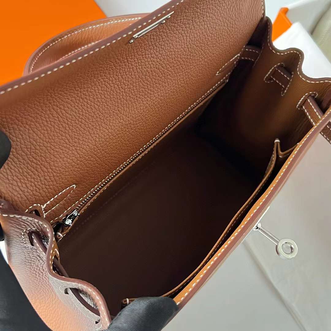 Hermès（爱马仕）Kelly 凯莉包 Togo 进口德国小牛皮 Ck37 金棕色 银扣 25cm 全手工蜡线缝制 Phw