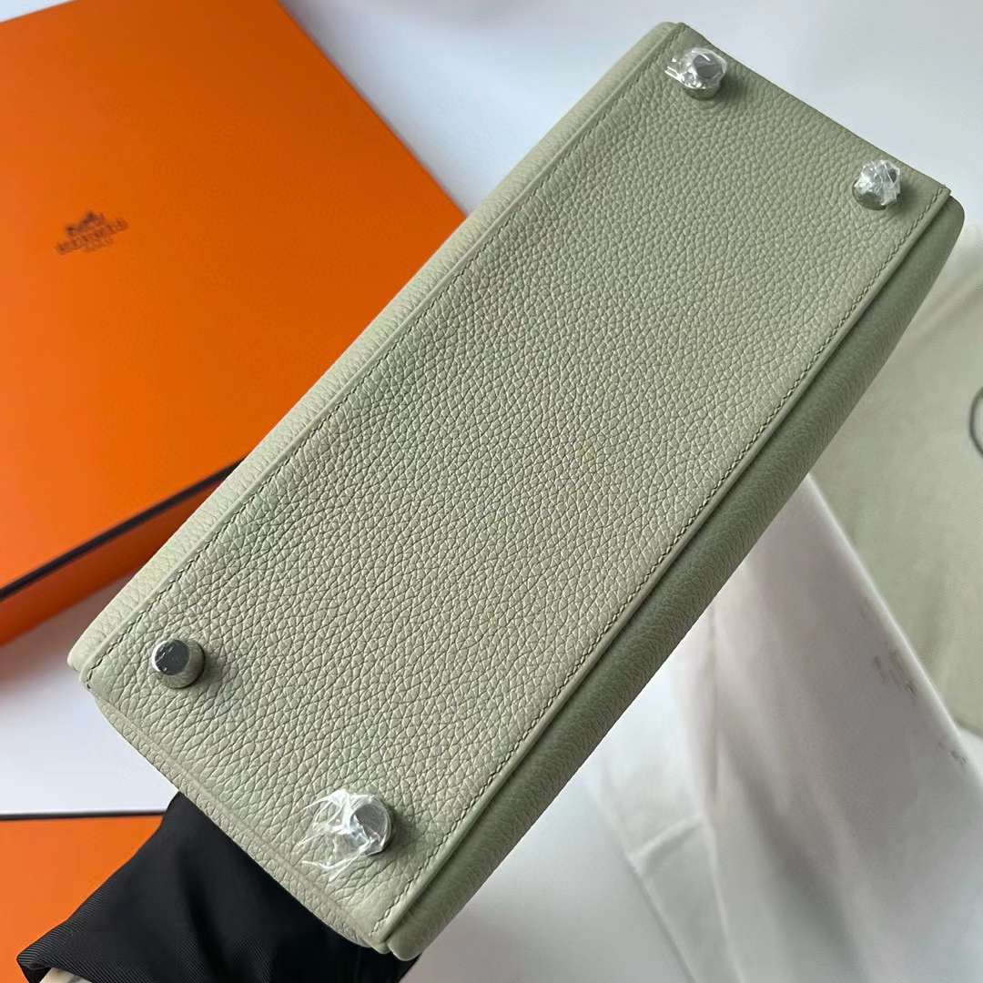 Hermès（爱马仕）Kelly 凯莉包 Togo皮 进口德国小牛皮 Q1 鼠尾草绿 银扣 25cm 顶级工艺 全手工缝制 Phw