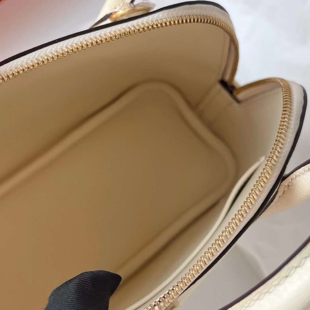 Hermès（爱马仕）Mini Bolide 迷你保龄球包 Chevre 进口山羊皮 i2 奶油白 金扣 19cm 全手工蜡线缝制 Ghw