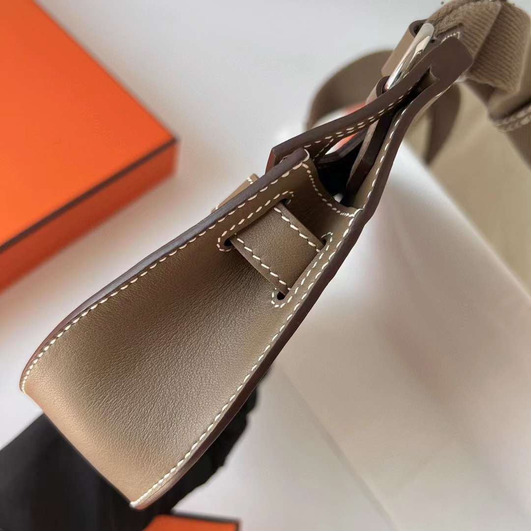 Hermès（爱马仕）Mini Jypsiere 迷你 吉普赛 Swift Ck18 大象灰 银扣 23cm 全手工蜡线缝制 Phw