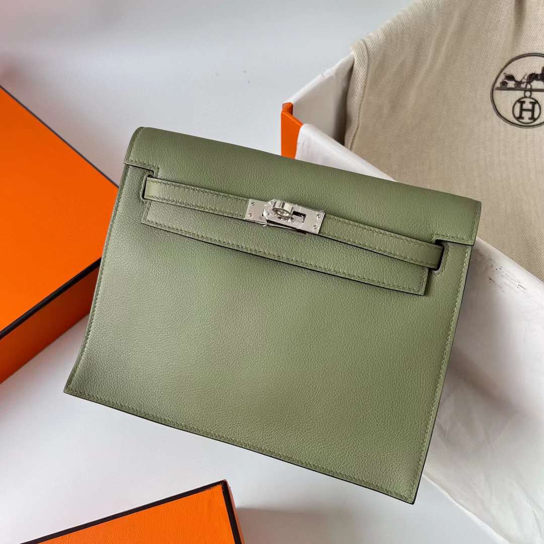 Hermès（爱马仕）Kelly danse 跳舞包 Evercolor Q1 鼠尾草绿 银扣 22cm 全手工蜡线缝制 Phw