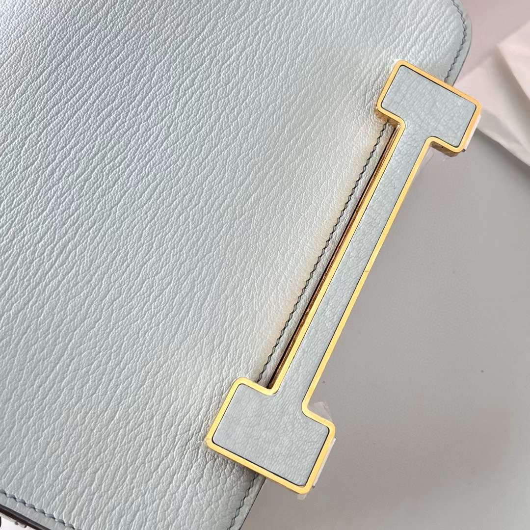 Hermès（爱马仕）Geta 木屐包 Chevre 进口山羊皮 T0 雾蓝色 金扣 20cm 全手工蜡线缝制 Ghw