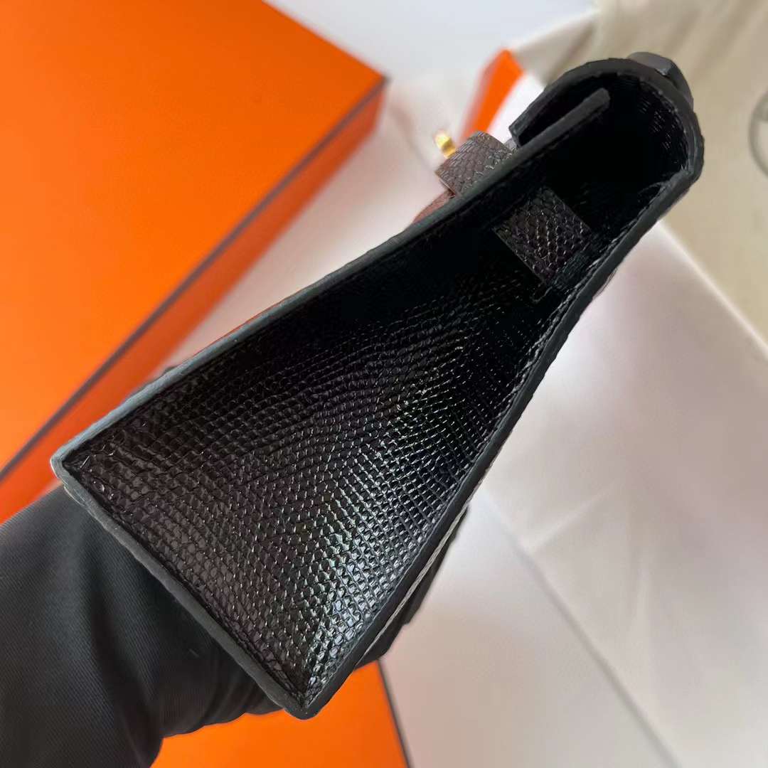 Hermès（爱马仕）Mini Kelly Pochette Lizard 进口蜥蜴皮 Ck89 黑色 金扣 22cm 全手工蜡线缝制 Ghw