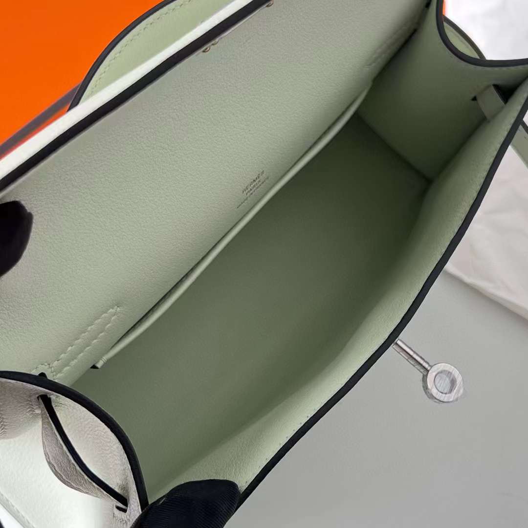 Hermès（爱马仕）Mini Kelly Pochette Swift 0S 气泡绿 银扣 22cm 全手工蜡线缝制 Phw