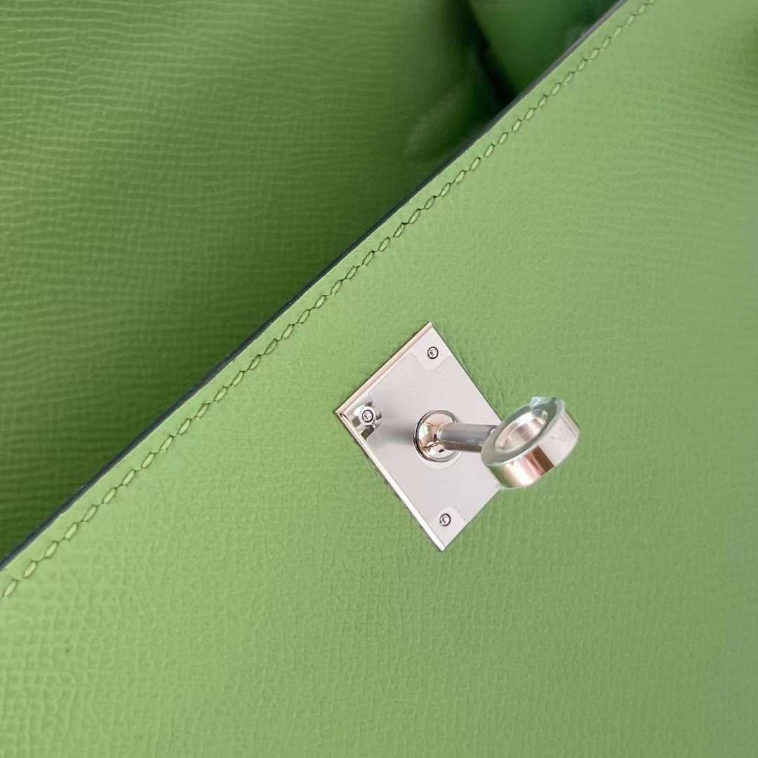 Hermès（爱马仕）Kelly 凯莉包 Epsom i3 牛油果绿 金扣 25cm 全手工蜡线缝制 Phw