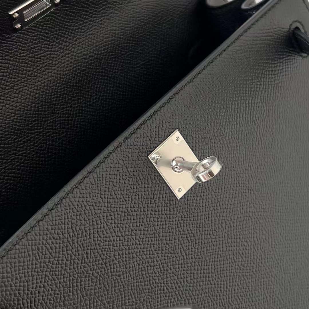 Hermès（爱马仕）Kelly 凯莉包 Epsom Ck89 黑色 银扣 25cm 全手工蜡线缝制 Phw