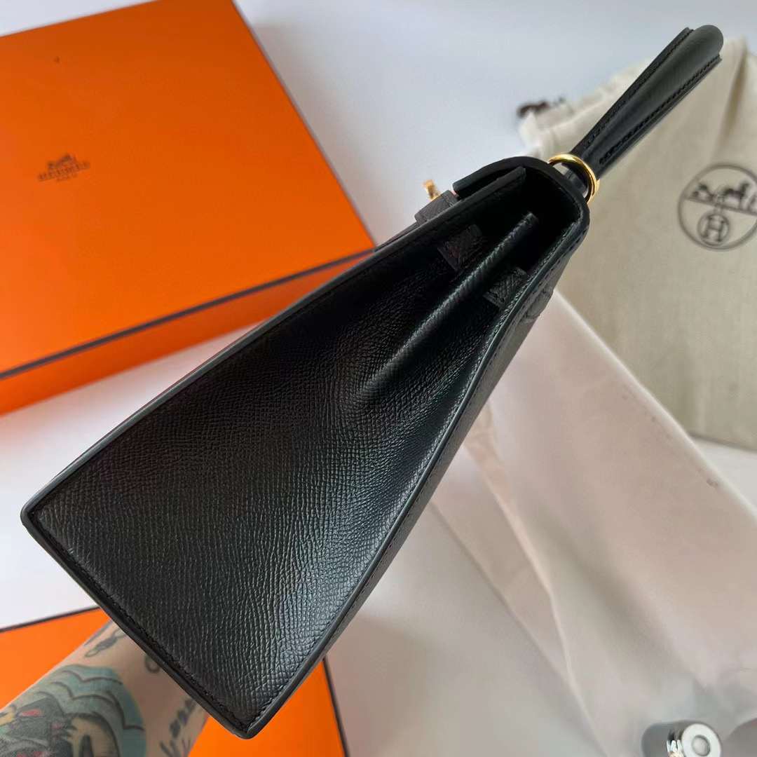 Hermès（爱马仕）Kelly 凯莉包 Epsom Ck89 黑色 金扣 25cm 全手工蜡线缝制 Ghw