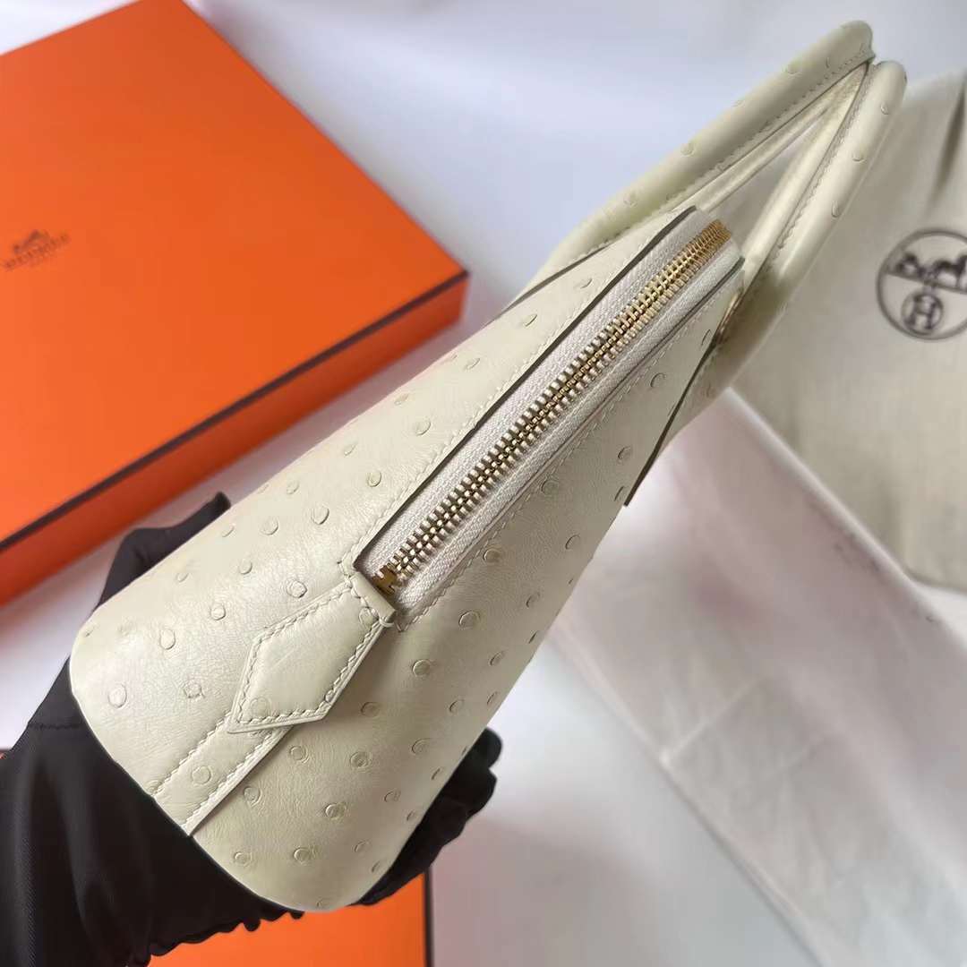 Hermès（爱马仕）Bolide 保龄球包 Ostrich 进口鸵鸟皮 3C 羊毛白 金扣 25cm 全手工蜡线缝制 Ghw