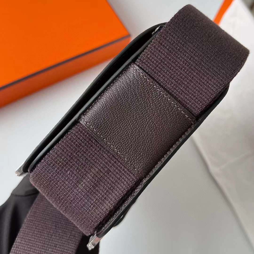 Hermès（爱马仕）Geta 木屐包 Chevre 进口山羊皮 0G 马鞍红 银扣 20cm 全手工蜡线缝制 Phw