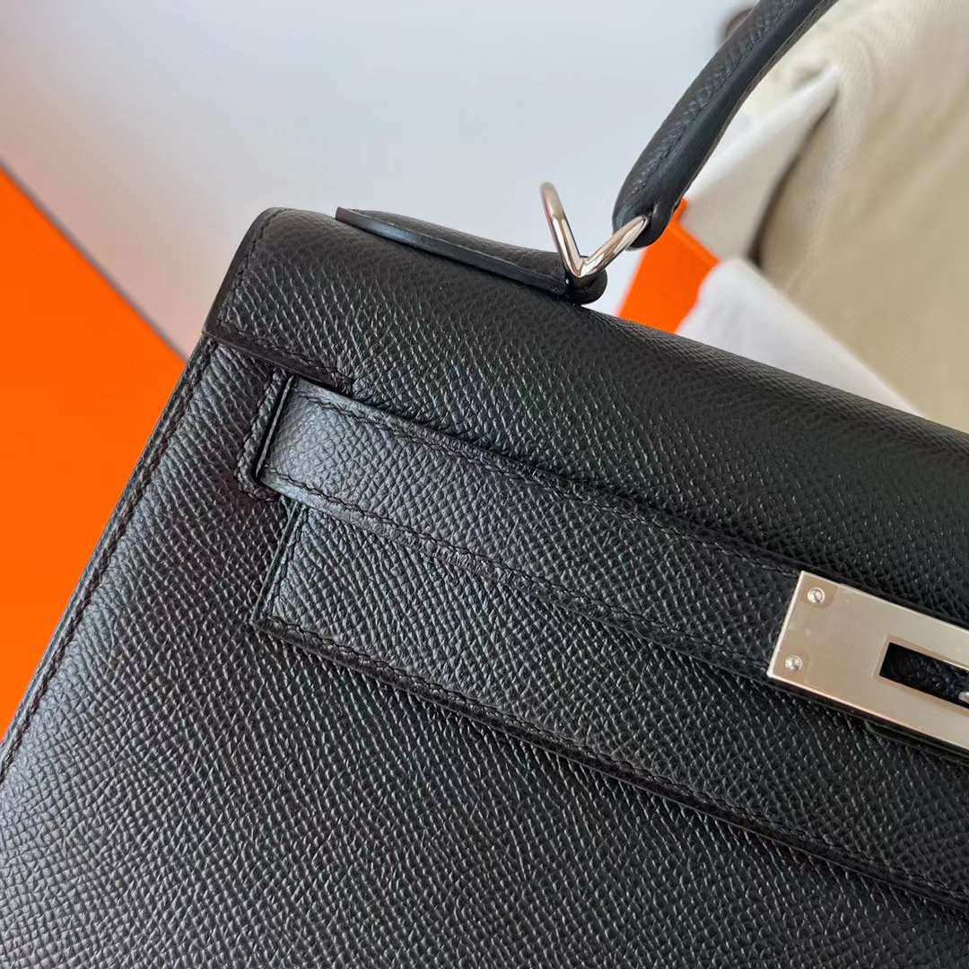 Hermès（爱马仕）Kelly 凯莉包 Epsom Ck89 黑色 银扣 28cm 全手工蜡线缝制 Phw