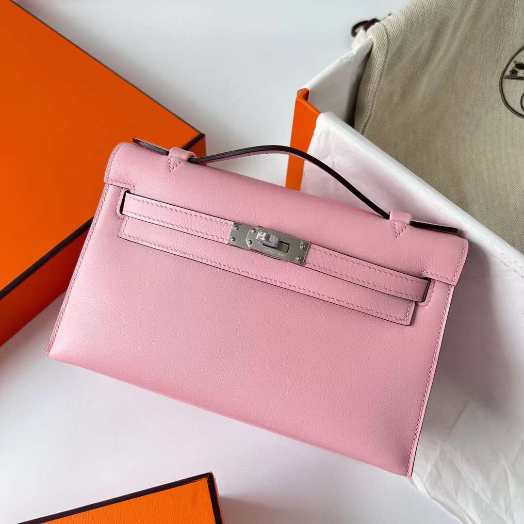 Hermès（爱马仕）Mini Kelly Pochette Swift 3Q 新粉色 银扣 22cm 全手工蜡线缝制 Phw