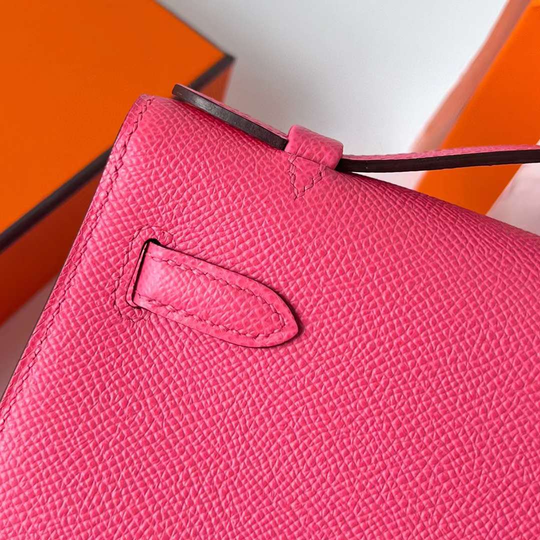 Hermès（爱马仕）Mini Kelly Pochette Epsom 8W 新唇膏粉 金扣 22cm 全手工蜡线缝制 Ghw