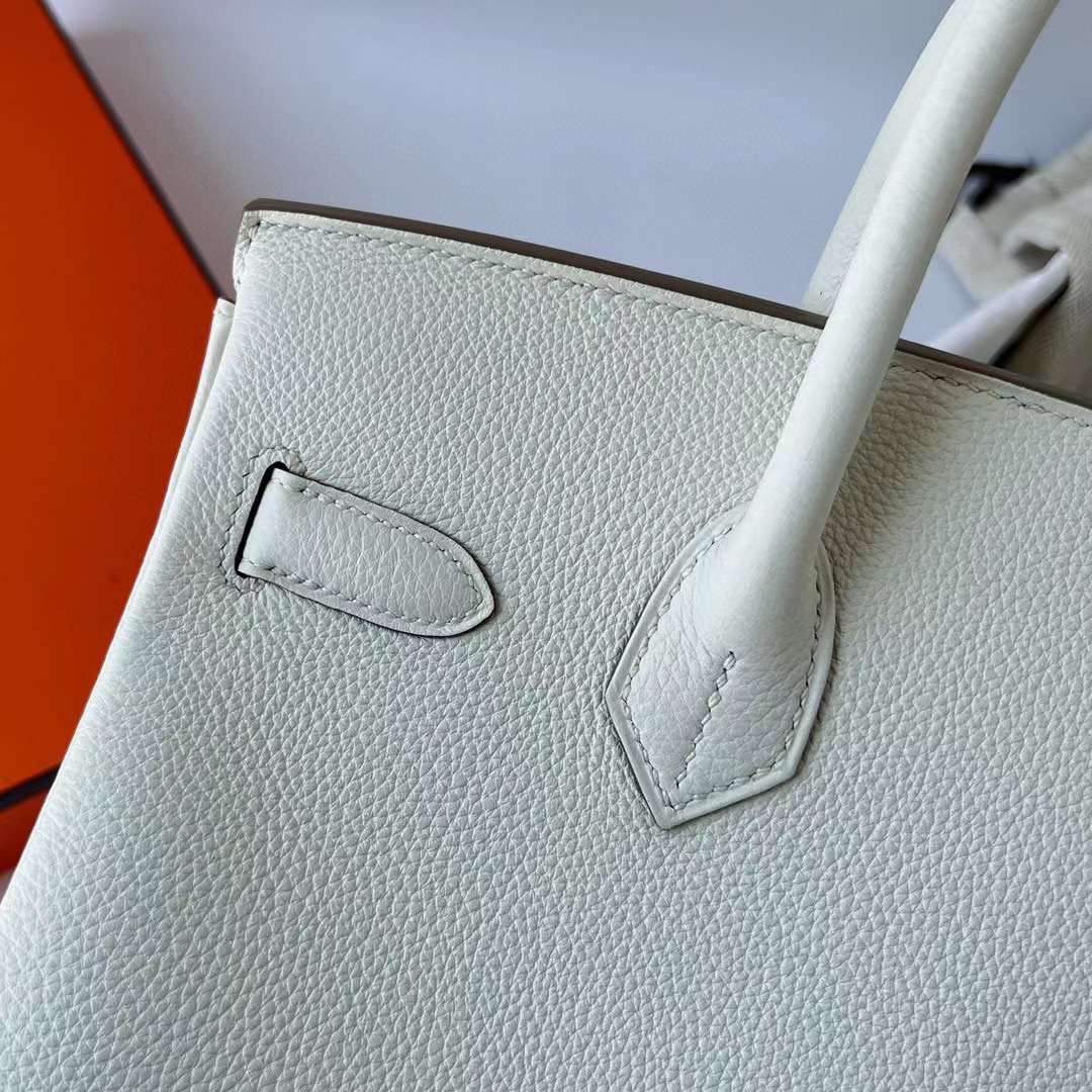 Hermès（爱马仕）Birkin 铂金包 Togo 进口小牛皮 0T 蘑菇白 金扣 30cm 全手工蜡线缝制 Ghw