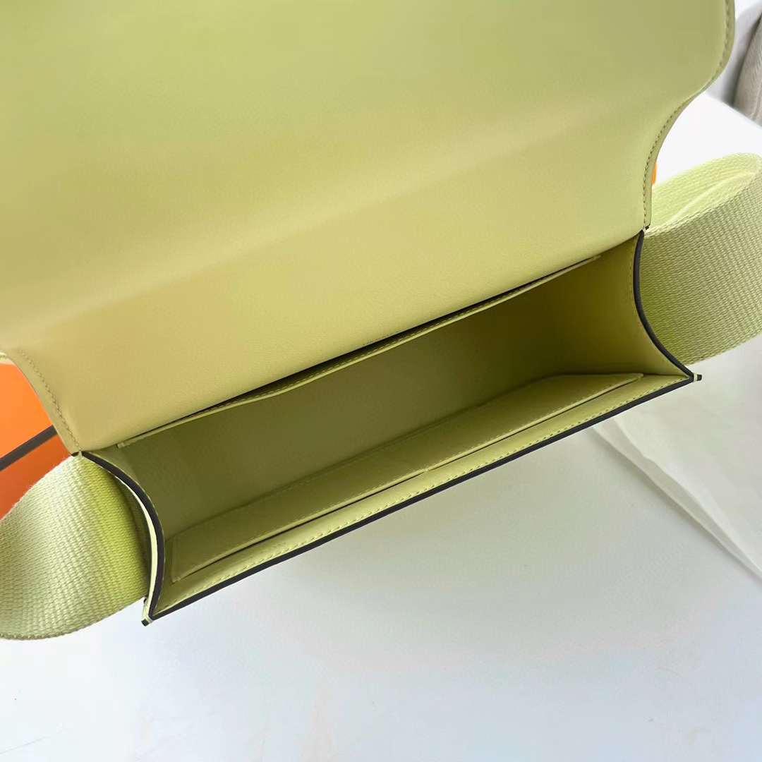 Hermès（爱马仕）Geta 木屐包 Chevre 进口山羊皮 R9 嫩芽黄 银扣 20cm 全手工蜡线缝制 Phw